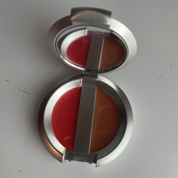 Mary Kay signature Bronzing lipgloss duo mango mist - Picture 2 of 4